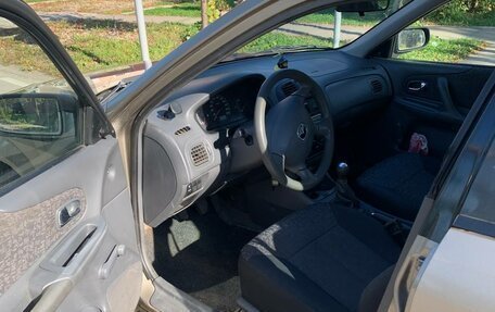 Mazda 323, 2000 год, 160 000 рублей, 10 фотография
