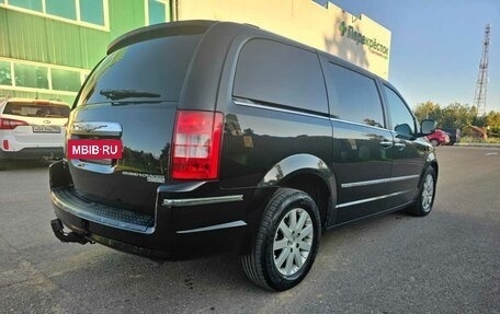 Chrysler Voyager IV, 2010 год, 1 650 000 рублей, 6 фотография