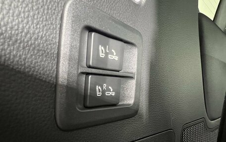 Toyota Land Cruiser, 2024 год, 13 990 000 рублей, 26 фотография