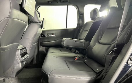 Toyota Land Cruiser, 2024 год, 13 990 000 рублей, 22 фотография