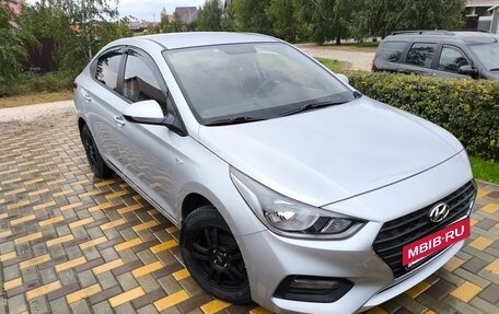 Hyundai Solaris II рестайлинг, 2017 год, 1 500 000 рублей, 2 фотография