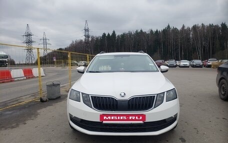 Skoda Octavia, 2019 год, 1 200 000 рублей, 12 фотография
