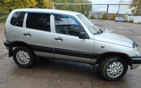 Chevrolet Niva I рестайлинг, 2004 год, 280 000 рублей, 3 фотография