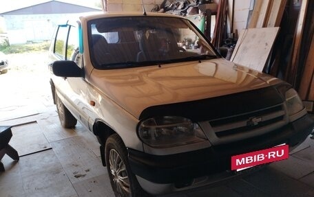Chevrolet Niva I рестайлинг, 2004 год, 280 000 рублей, 8 фотография