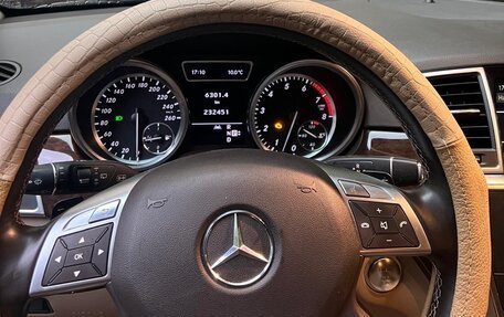 Mercedes-Benz M-Класс, 2012 год, 2 500 000 рублей, 2 фотография
