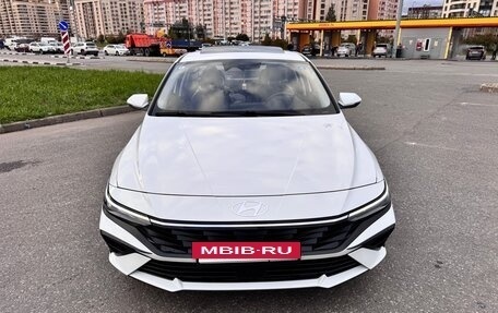 Hyundai Elantra, 2024 год, 2 420 000 рублей, 5 фотография