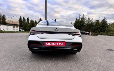 Hyundai Elantra, 2024 год, 2 420 000 рублей, 7 фотография