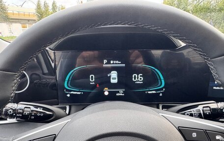 Hyundai Elantra, 2024 год, 2 420 000 рублей, 10 фотография