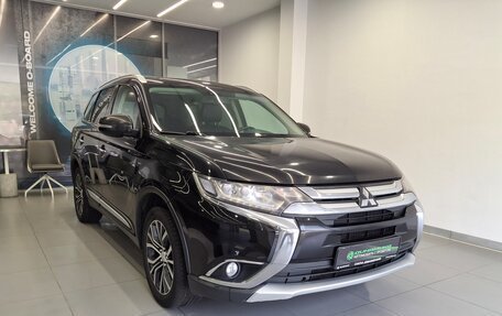 Mitsubishi Outlander III рестайлинг 3, 2016 год, 2 310 000 рублей, 3 фотография