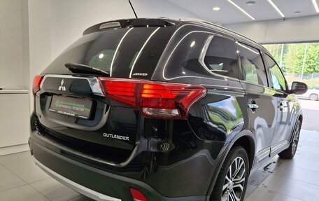 Mitsubishi Outlander III рестайлинг 3, 2016 год, 2 310 000 рублей, 29 фотография