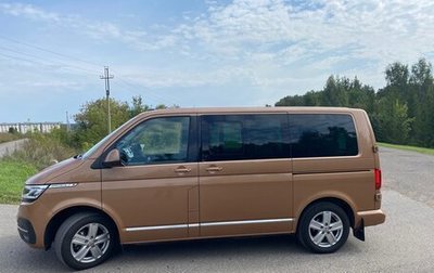 Volkswagen Caravelle T6 рестайлинг, 2021 год, 7 750 000 рублей, 1 фотография