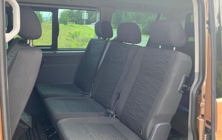 Volkswagen Caravelle T6 рестайлинг, 2021 год, 7 750 000 рублей, 6 фотография