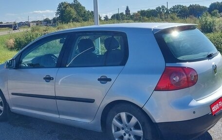 Volkswagen Golf V, 2004 год, 500 000 рублей, 1 фотография