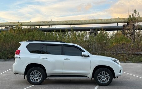 Toyota Land Cruiser Prado 150 рестайлинг 2, 2011 год, 2 700 000 рублей, 4 фотография