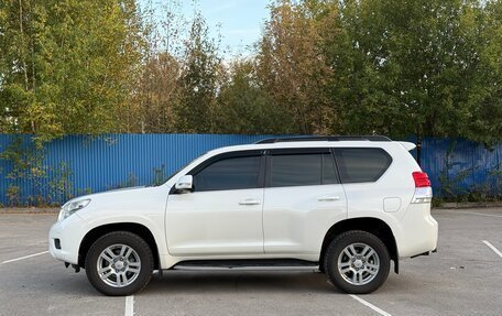 Toyota Land Cruiser Prado 150 рестайлинг 2, 2011 год, 2 700 000 рублей, 8 фотография