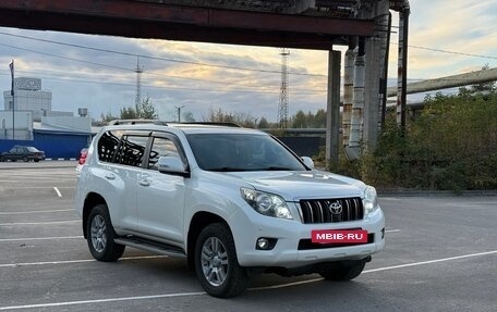 Toyota Land Cruiser Prado 150 рестайлинг 2, 2011 год, 2 700 000 рублей, 3 фотография