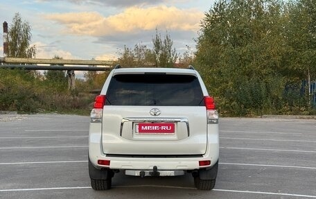 Toyota Land Cruiser Prado 150 рестайлинг 2, 2011 год, 2 700 000 рублей, 6 фотография