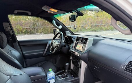 Toyota Land Cruiser Prado 150 рестайлинг 2, 2011 год, 2 700 000 рублей, 14 фотография