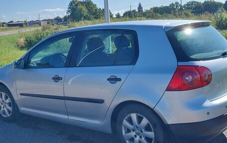 Volkswagen Golf V, 2004 год, 500 000 рублей, 4 фотография