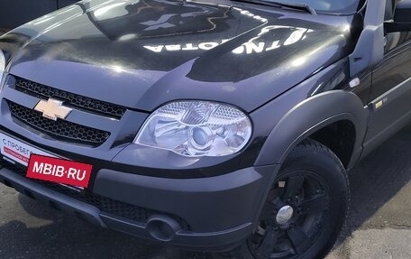 Chevrolet Niva I рестайлинг, 2017 год, 709 000 рублей, 2 фотография