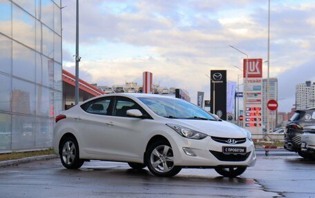 Hyundai Elantra V, 2013 год, 1 200 000 рублей, 2 фотография