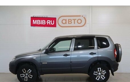 Chevrolet Niva I рестайлинг, 2017 год, 799 000 рублей, 2 фотография