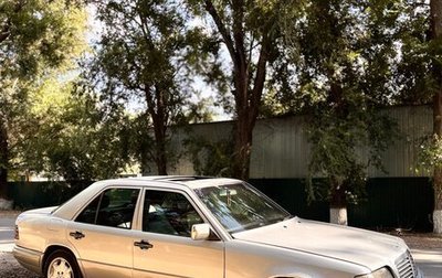Mercedes-Benz E-Класс, 1995 год, 390 000 рублей, 1 фотография