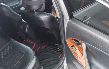 Toyota Camry, 2011 год, 1 250 000 рублей, 10 фотография