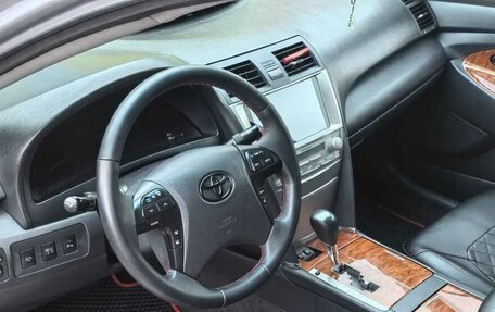 Toyota Camry, 2011 год, 1 250 000 рублей, 14 фотография