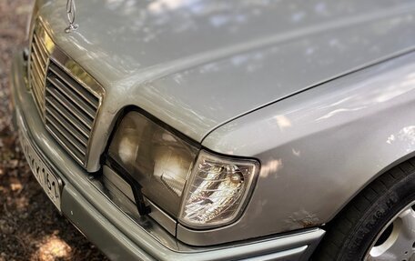 Mercedes-Benz E-Класс, 1995 год, 390 000 рублей, 8 фотография