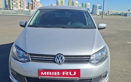 Volkswagen Polo VI (EU Market), 2013 год, 770 000 рублей, 2 фотография