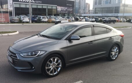 Hyundai Elantra VI рестайлинг, 2018 год, 1 950 000 рублей, 5 фотография