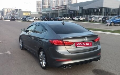 Hyundai Elantra VI рестайлинг, 2018 год, 1 950 000 рублей, 4 фотография