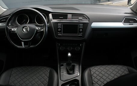 Volkswagen Tiguan II, 2017 год, 1 990 000 рублей, 7 фотография