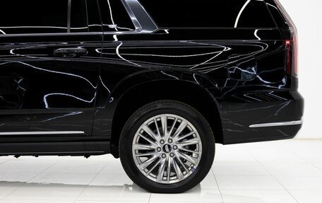 Cadillac Escalade V, 2025 год, 33 900 000 рублей, 5 фотография