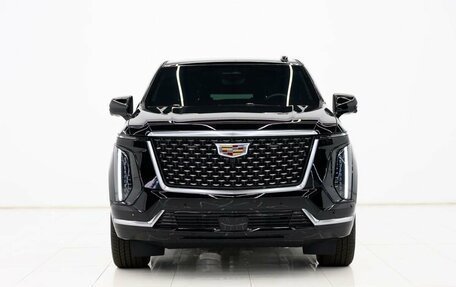 Cadillac Escalade V, 2025 год, 33 900 000 рублей, 13 фотография