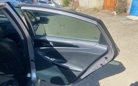 Hyundai Sonata VI, 2010 год, 1 200 000 рублей, 8 фотография