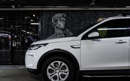 Land Rover Discovery Sport I рестайлинг, 2019 год, 3 300 000 рублей, 12 фотография