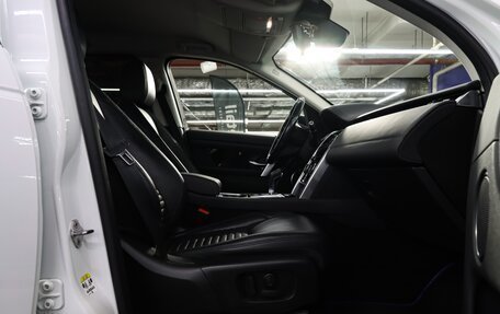 Land Rover Discovery Sport I рестайлинг, 2019 год, 3 300 000 рублей, 20 фотография