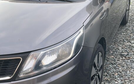 KIA Rio III рестайлинг, 2013 год, 950 000 рублей, 2 фотография