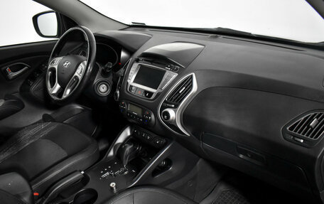 Hyundai ix35 I рестайлинг, 2013 год, 990 000 рублей, 13 фотография