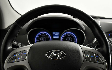Hyundai ix35 I рестайлинг, 2013 год, 990 000 рублей, 16 фотография