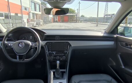 Volkswagen Passat B8 рестайлинг, 2020 год, 2 575 000 рублей, 9 фотография
