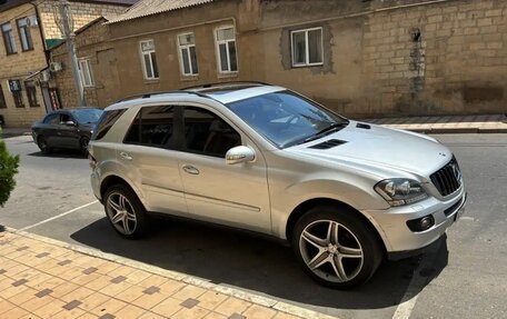 Mercedes-Benz M-Класс, 2005 год, 1 150 000 рублей, 3 фотография