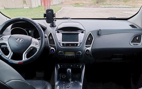 Hyundai ix35 I рестайлинг, 2011 год, 1 200 000 рублей, 5 фотография