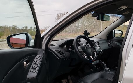 Hyundai ix35 I рестайлинг, 2011 год, 1 200 000 рублей, 10 фотография