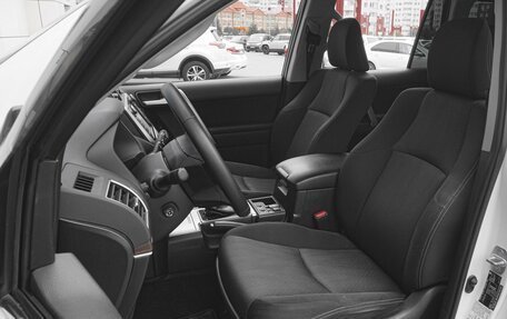 Toyota Land Cruiser Prado 150 рестайлинг 2, 2017 год, 5 250 000 рублей, 10 фотография