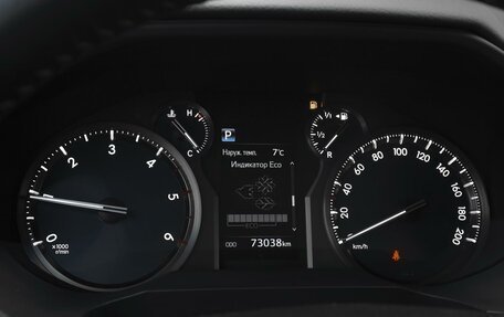 Toyota Land Cruiser Prado 150 рестайлинг 2, 2017 год, 5 250 000 рублей, 16 фотография