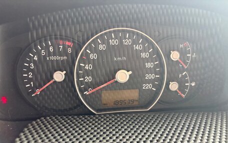 KIA Carens III (RP), 2010 год, 370 000 рублей, 2 фотография