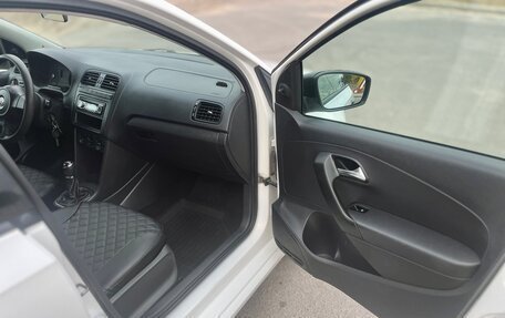 Volkswagen Polo VI (EU Market), 2010 год, 585 000 рублей, 9 фотография